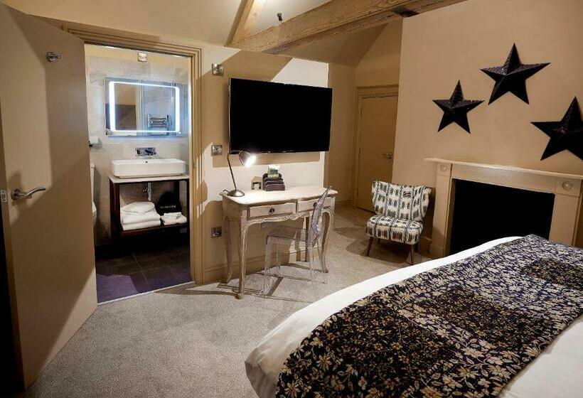 فندق صغير The Tickled Trout