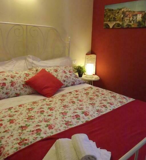 B&b Il Tempo Del Vento In Front Of The Castle