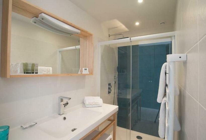 مبيت وإفطار Aux 5 Sens