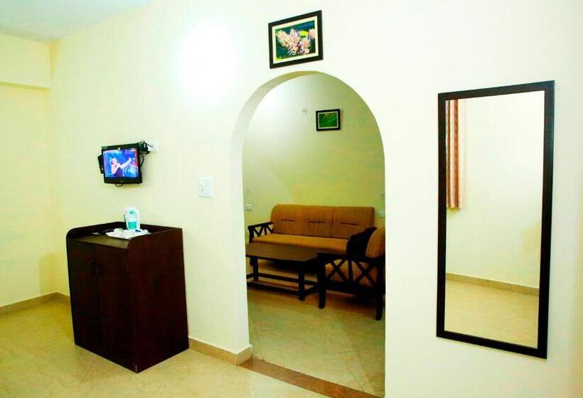 צימר Avlokan  Near Kainchi Dham Mandir