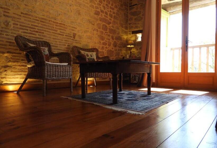 مبيت وإفطار Chambre D'hôtes Les 3 Cochons D'olt