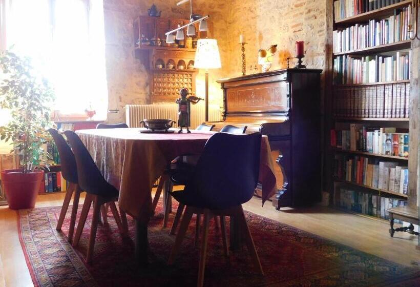 مبيت وإفطار Chambre D'hôtes Les 3 Cochons D'olt