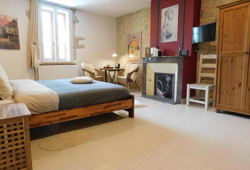 مبيت وإفطار Chambre D'hôtes Les 3 Cochons D'olt