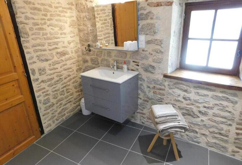 مبيت وإفطار Chambre D'hôtes Les 3 Cochons D'olt