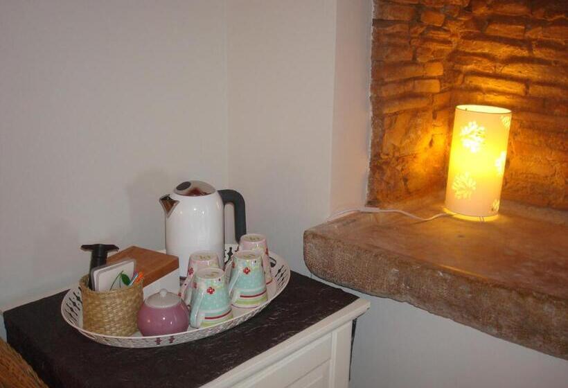 민박 Chambre D'hôtes Les Plaisances