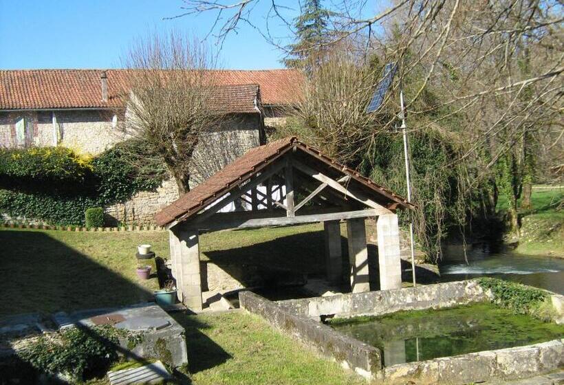 민박 Chambres D Hôtes Au Pére Louis