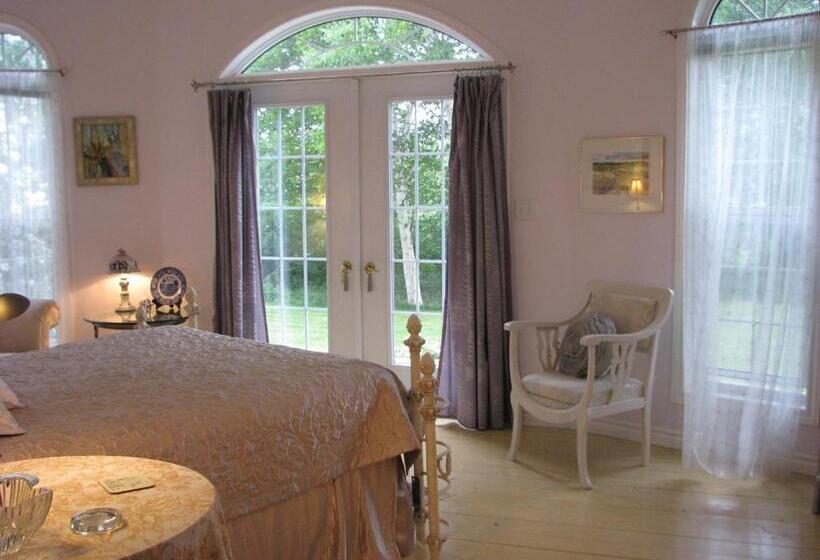 مبيت وإفطار Rumi Guest House On The Cabot Trail