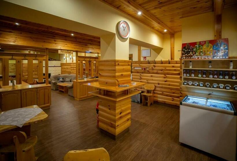 住宿加早餐  Fehér Sas Panzió