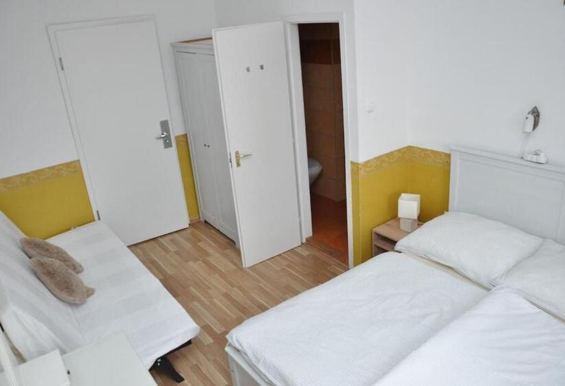 민박 Gloriett Panzió