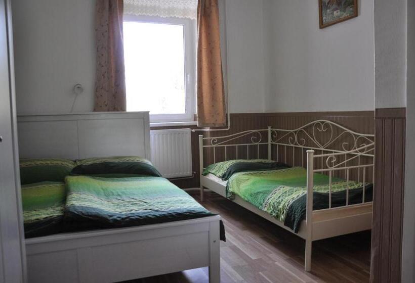 민박 Gloriett Panzió