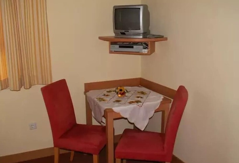 مبيت وإفطار Gästehaus Familie Grudl