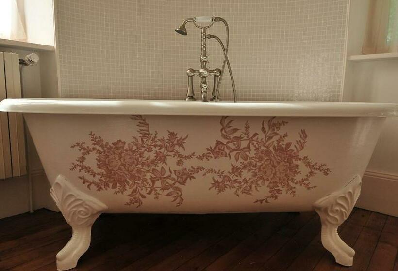 مبيت وإفطار La Demeure D'aglaë