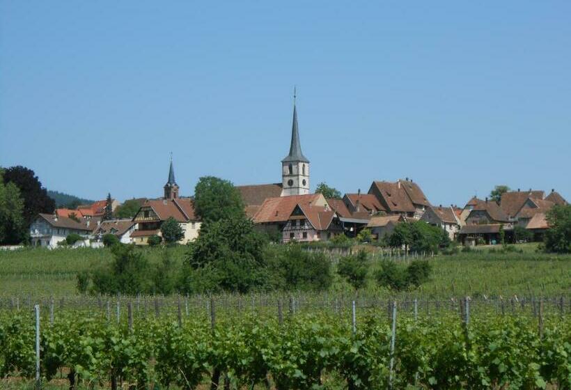 ベッドアンドブレックファースト La Griffe à Foin Au Restaurant Raisin D'or