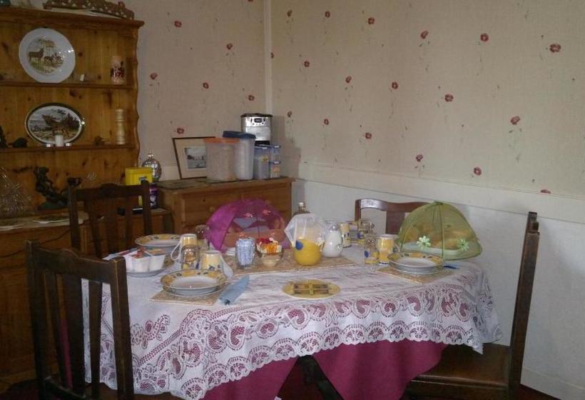 Bed and Breakfast La Maison Jaune