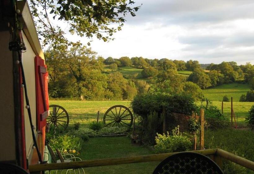 مبيت وإفطار La Roulotte De Lola   Chambre D Hôtes