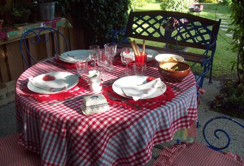 مبيت وإفطار La Roulotte De Lola   Chambre D Hôtes