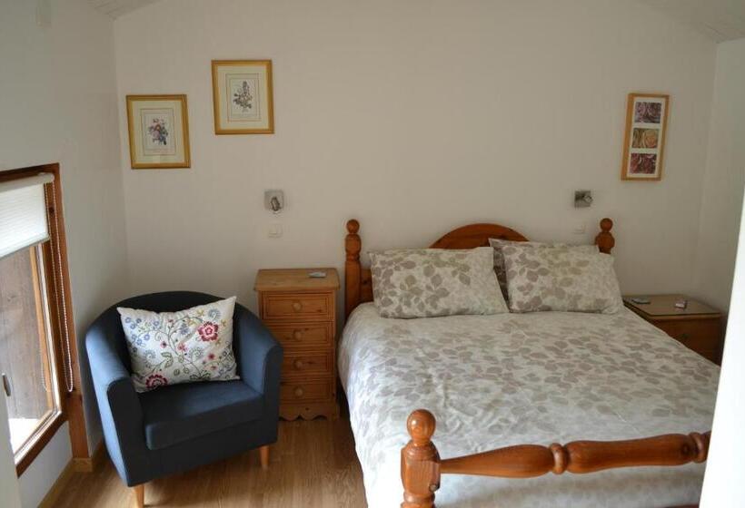 مبيت وإفطار Le Moulin De Lusseau