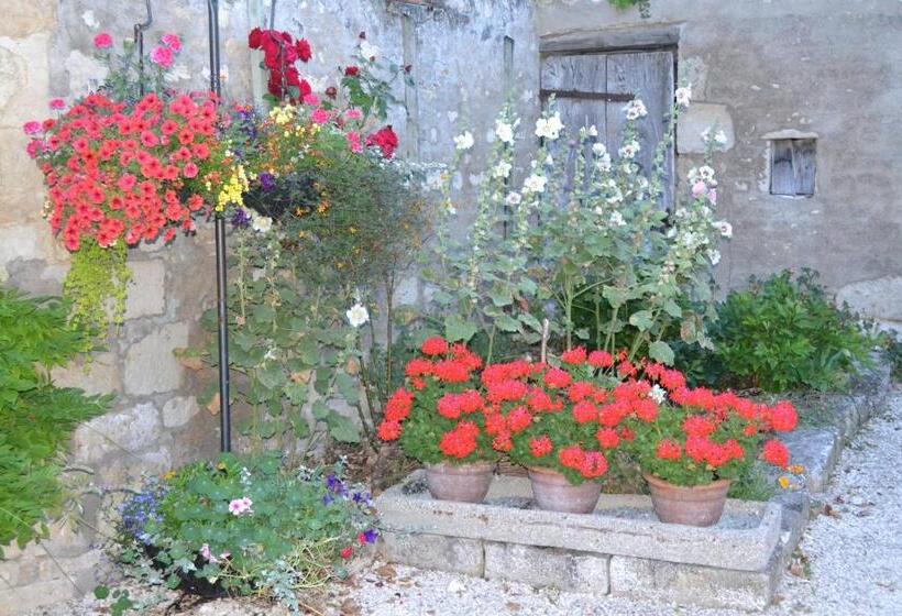 مبيت وإفطار Le Moulin De Lusseau