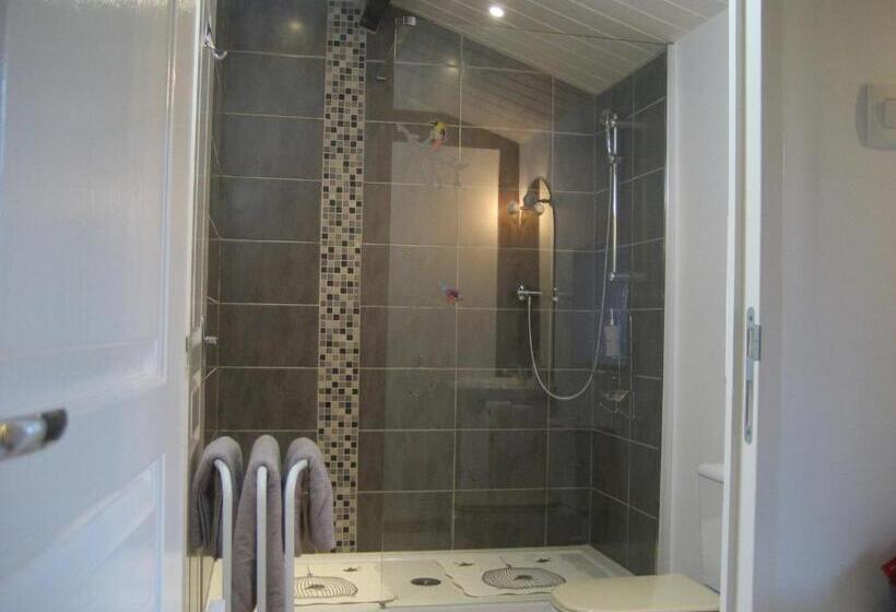 مبيت وإفطار Le Moulin De Lusseau