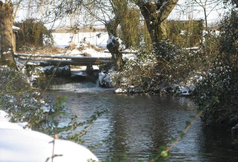 مبيت وإفطار Le Moulin De Lusseau