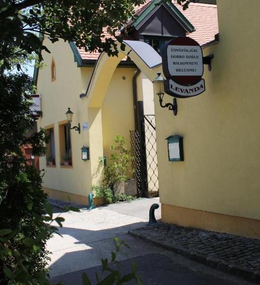 민박 Levanda Panzió