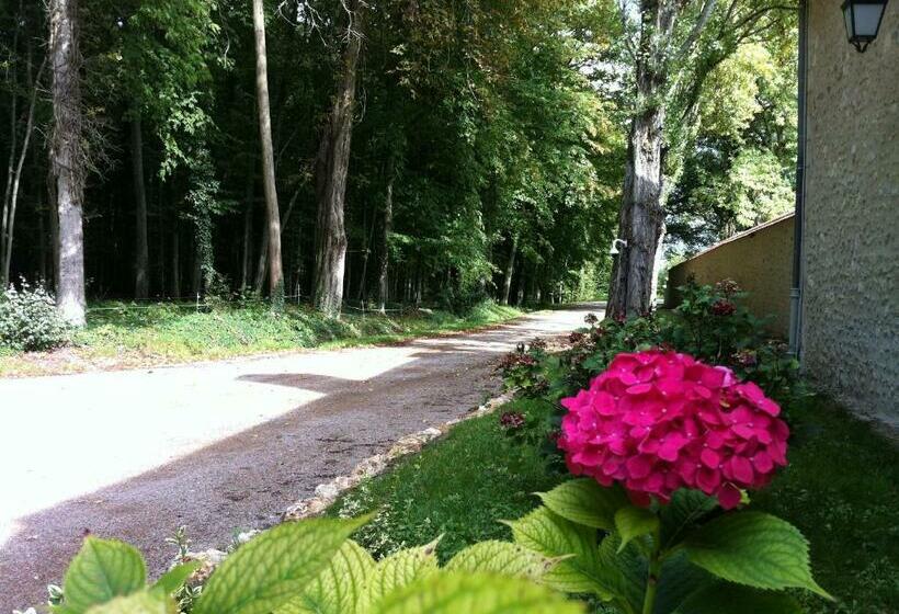 Bed and Breakfast Manoir De Montflambert