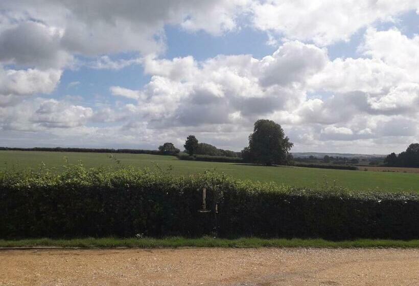 مبيت وإفطار The Barn @ Hillside