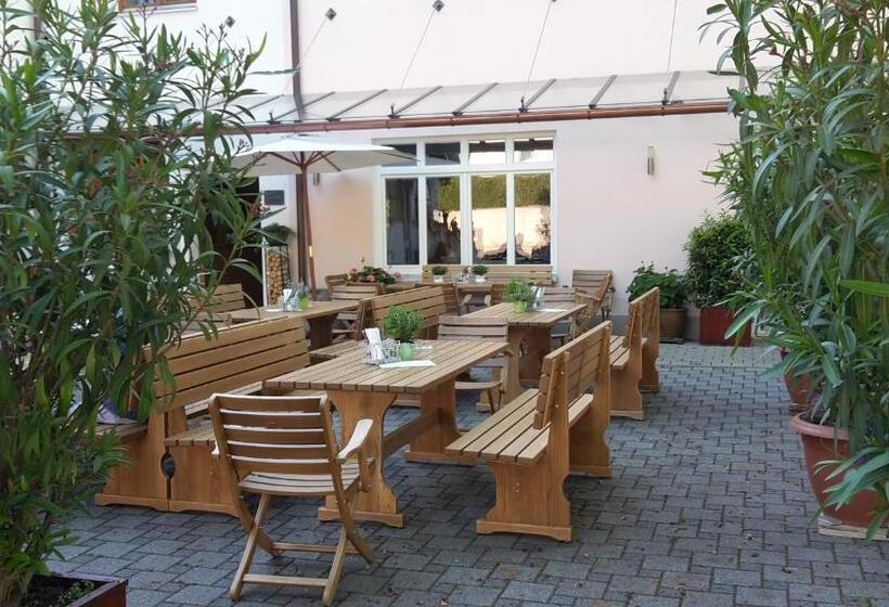 Gasthaus Und Hotel Göttler Josef