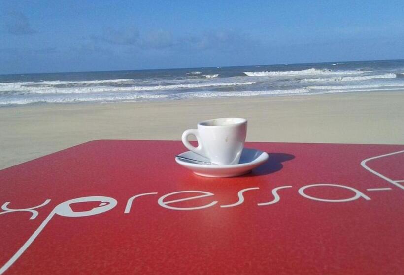 Greenside Of Sea Hostel