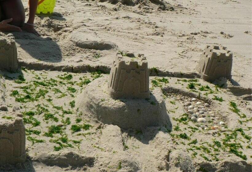 Greenside Of Sea Hostel