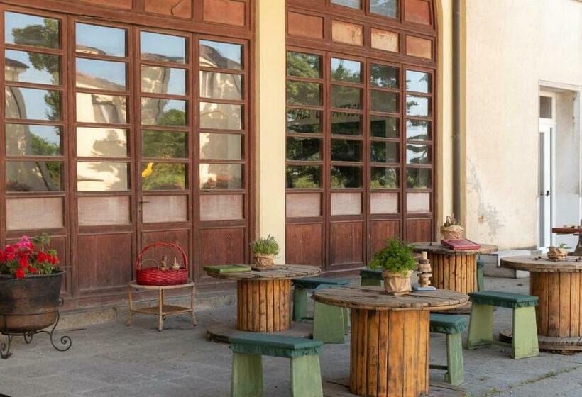 ホテル Agriturismo Corte Carezzabella