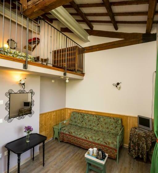 ホテル Agriturismo Corte Carezzabella