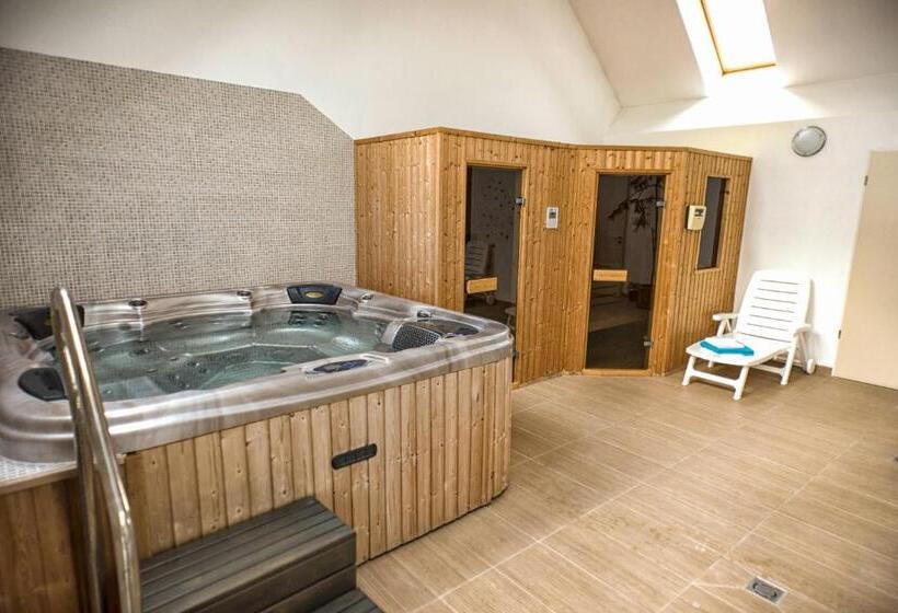 בית מלון כפרי Belvárdi Fogadó