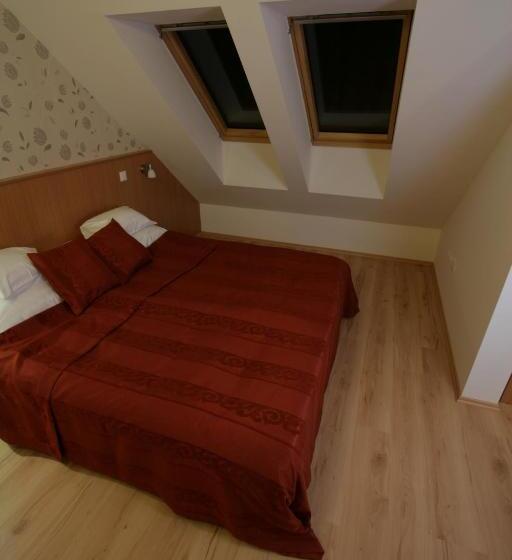 בית מלון כפרי Belvárdi Fogadó