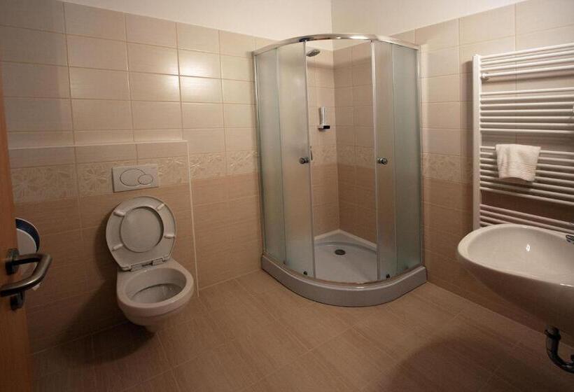 בית מלון כפרי Belvárdi Fogadó