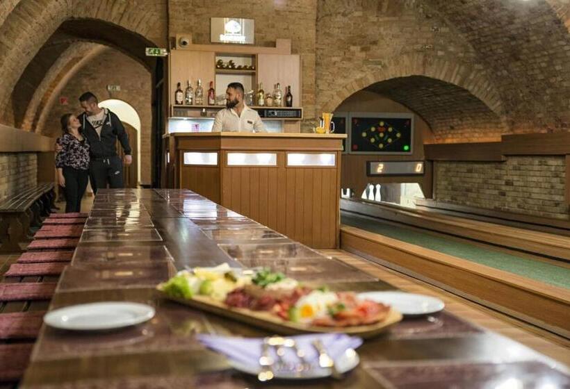 בית מלון כפרי Belvárdi Fogadó