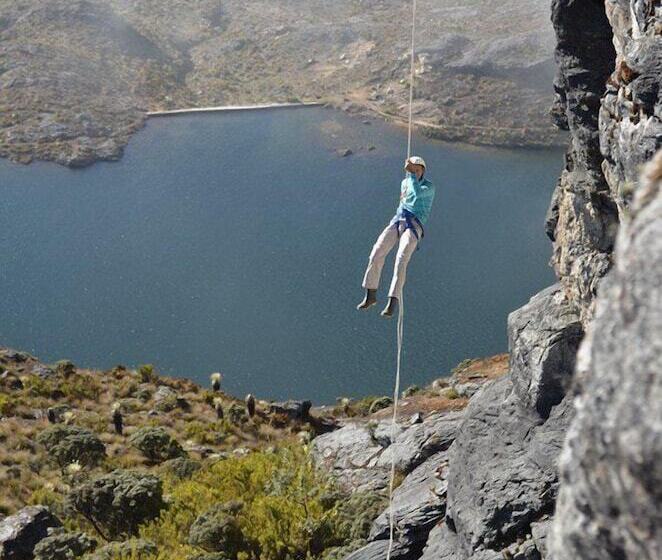 酒店 Cariongo Plaza