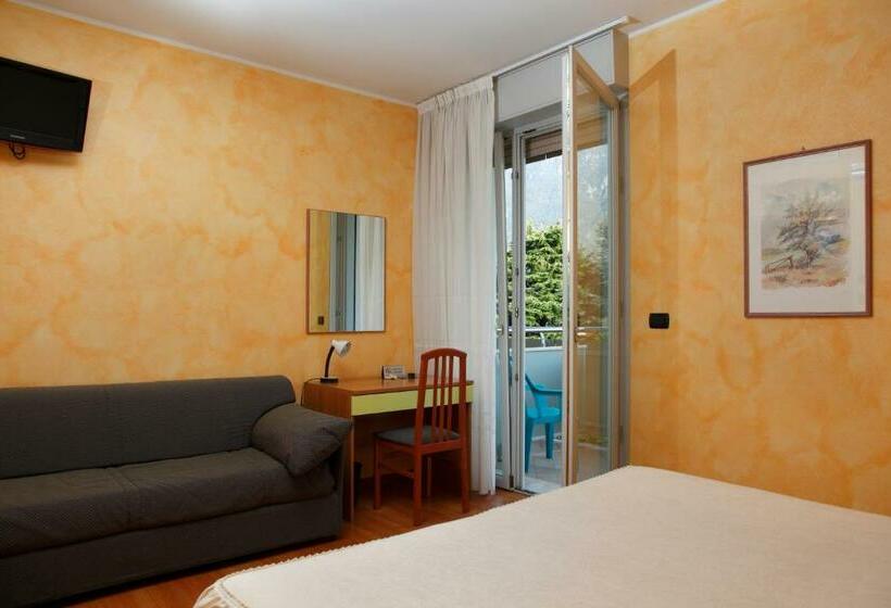 فندق Castel Lodron