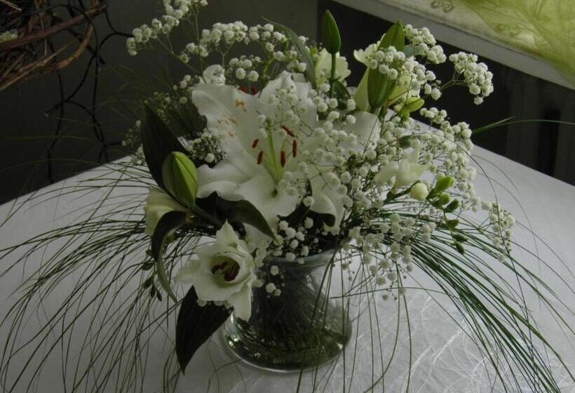 ホテル Fledermausschloss