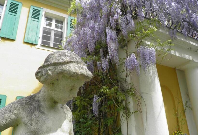 ホテル Fledermausschloss