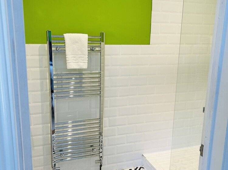 בית מלון כפרי Guestling Hall