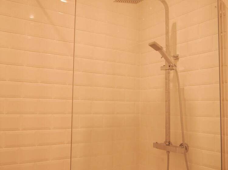 ホテル Guestling Hall