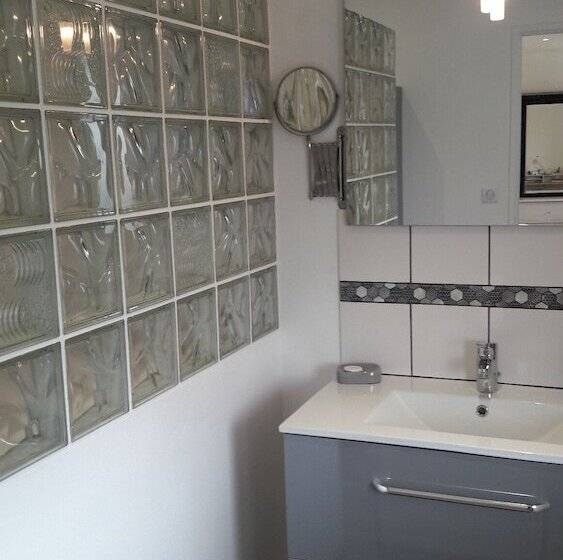 בית מלון כפרי La Buissonniere