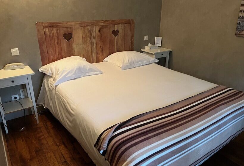 בית מלון כפרי La Buissonniere