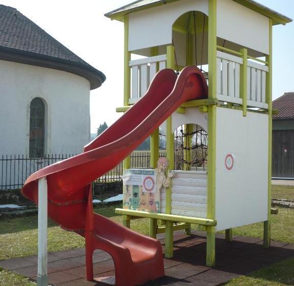 בית מלון כפרי La Caquerelle