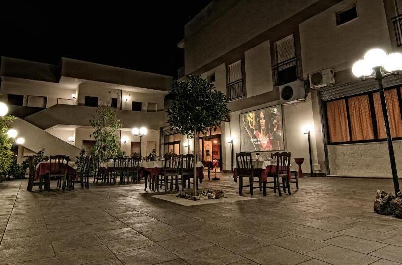 فندق La Tana Del Lupo