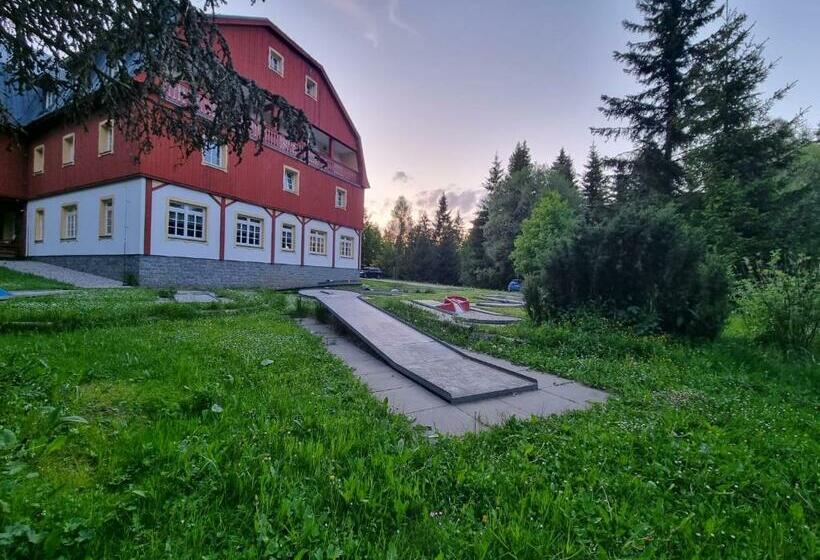 هتل Lesní Chata