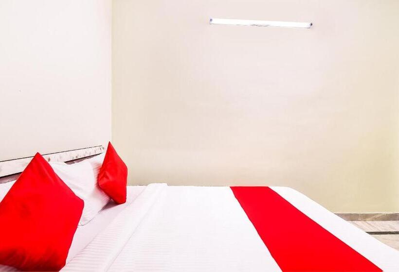 호텔 O Kartikeya Park View Residency