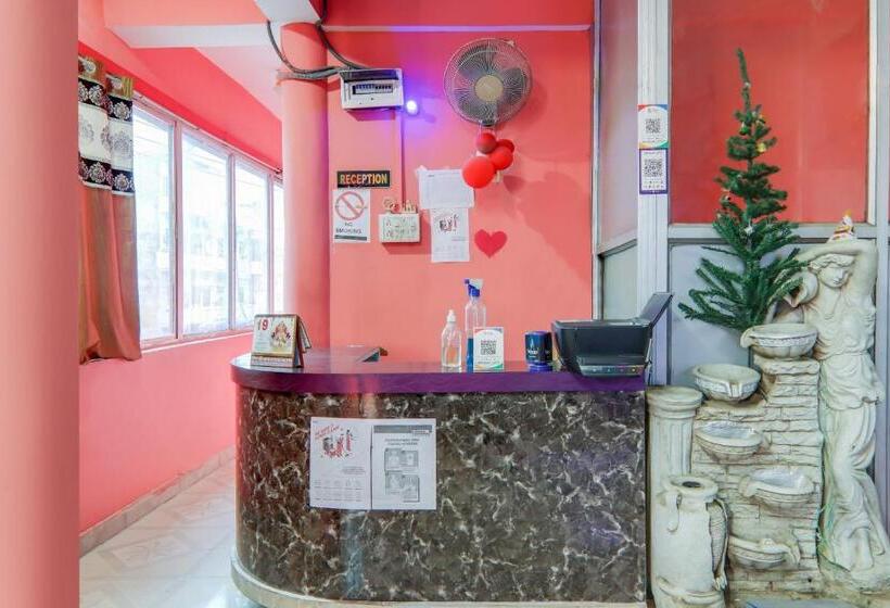 בית מלון כפרי Oyo 75326  Shri Sai Palace