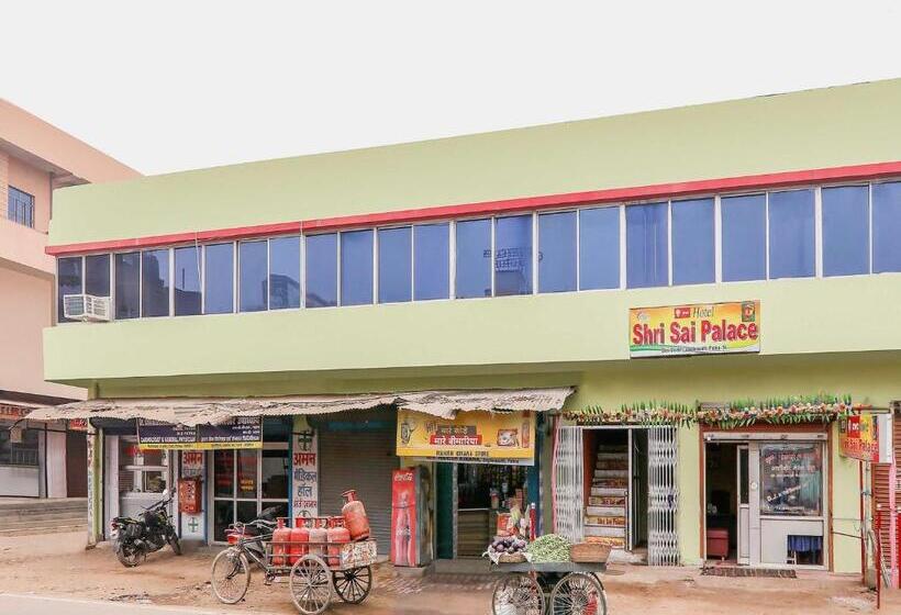 בית מלון כפרי Oyo 75326  Shri Sai Palace